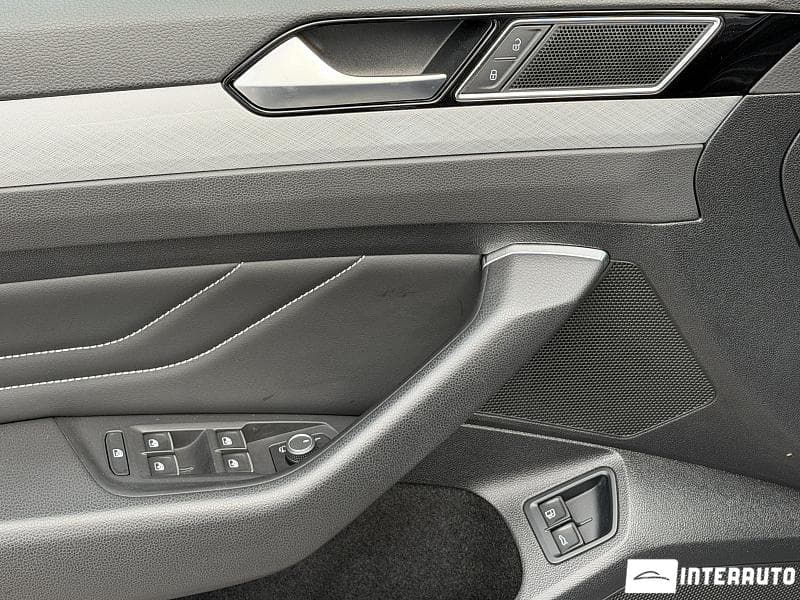 Volkswagen Passat GTE 2020 — Миниатюра 10