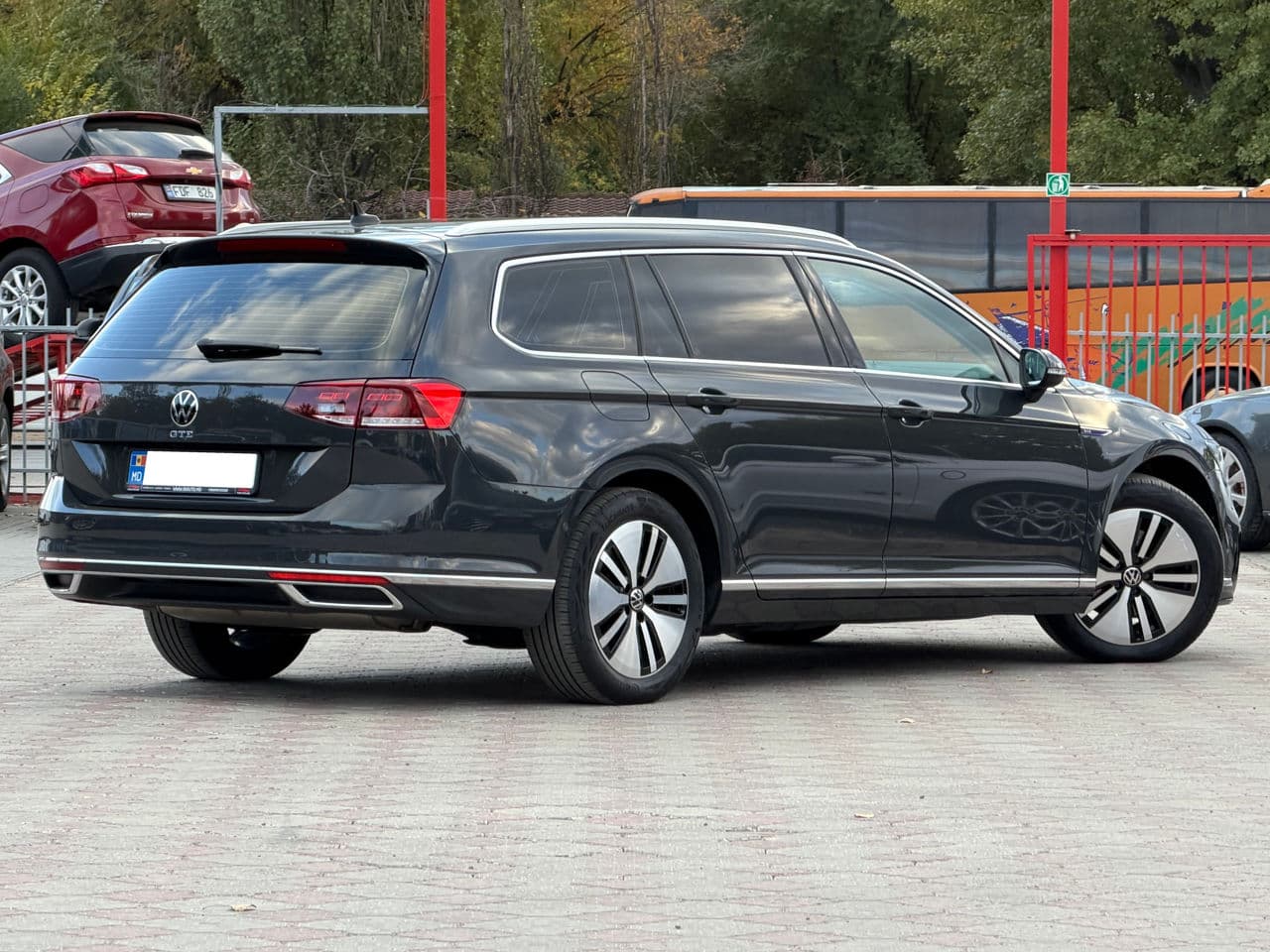 Volkswagen Passat GTE 2020 — Миниатюра 2