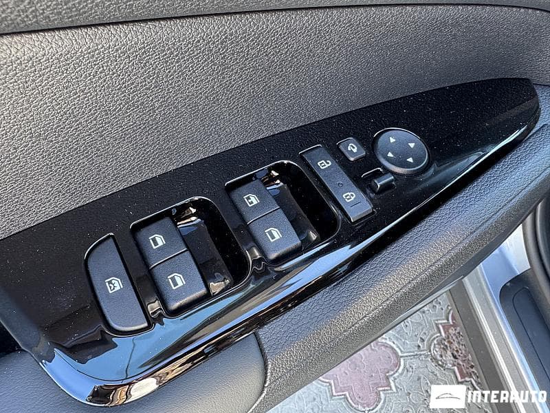 Kia Sportage 2023 — Миниатюра 8