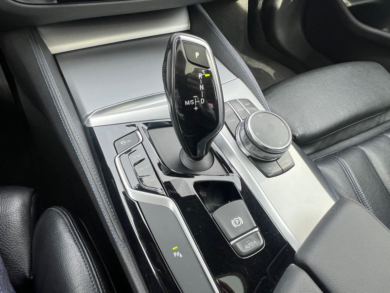 BMW 520 2017 — Миниатюра 12