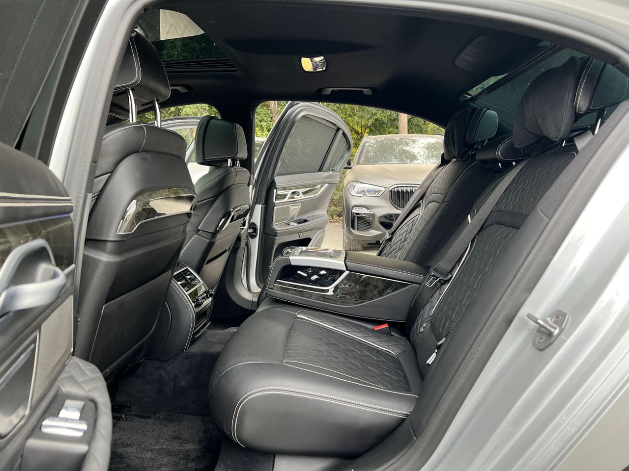 BMW 745e 2019 — Миниатюра 21