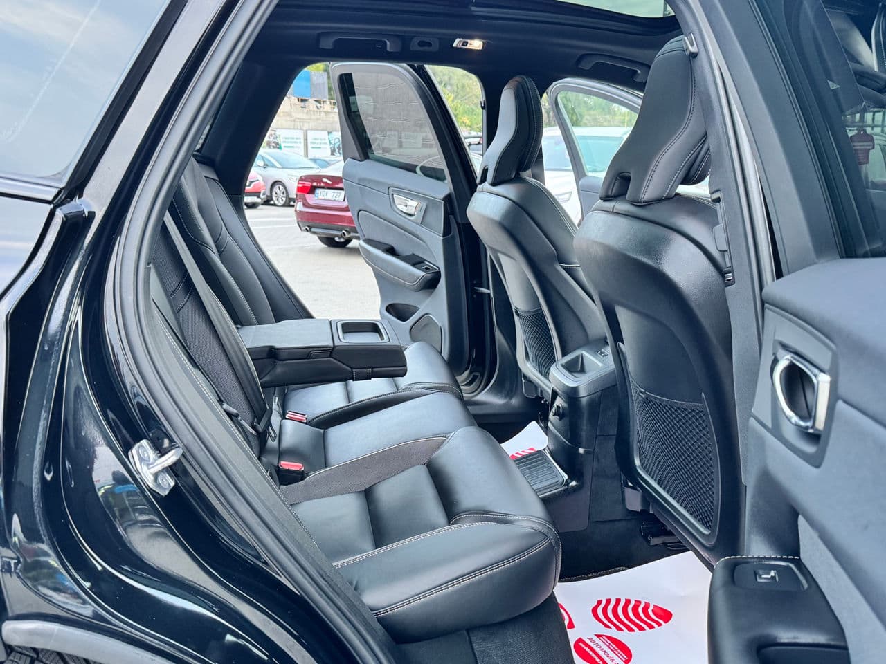 Volvo XC 60 2019 — Миниатюра 17