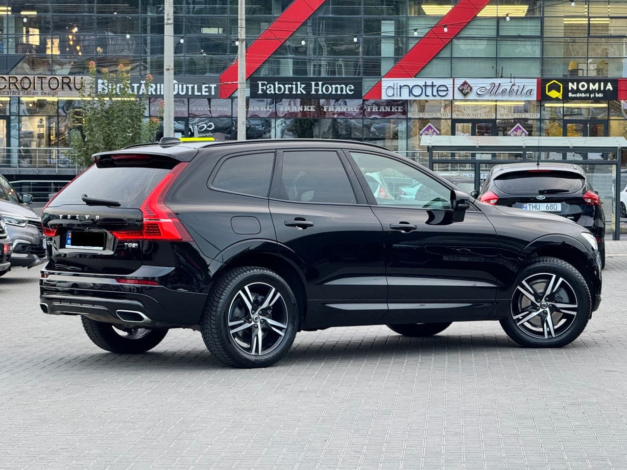 Volvo XC 60 2019 — Миниатюра 3