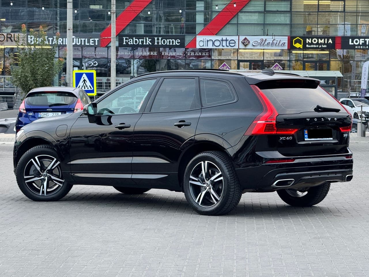 Volvo XC 60 2019 — Миниатюра 4