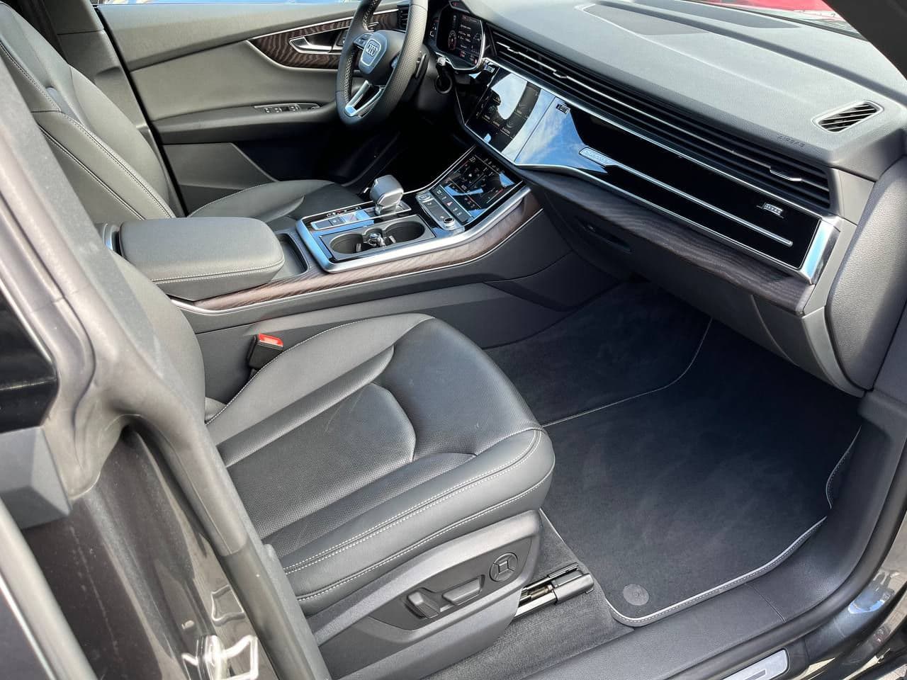 2020 Audi Q8 — Miniatură 8