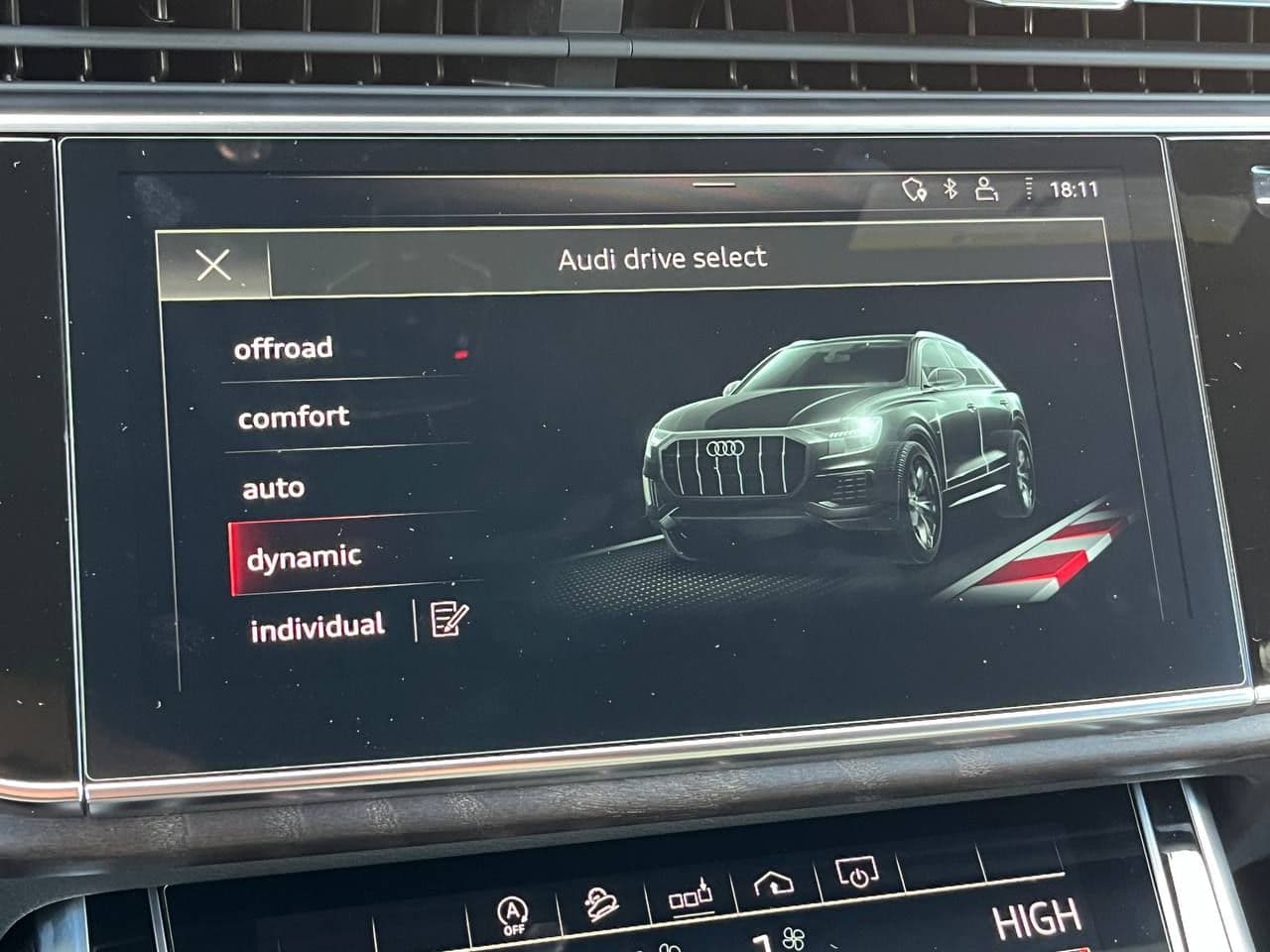 2020 Audi Q8 — Miniatură 12