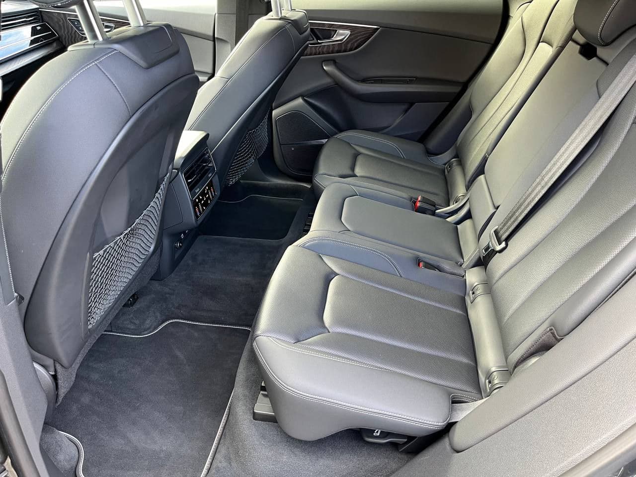 2020 Audi Q8 — Miniatură 18