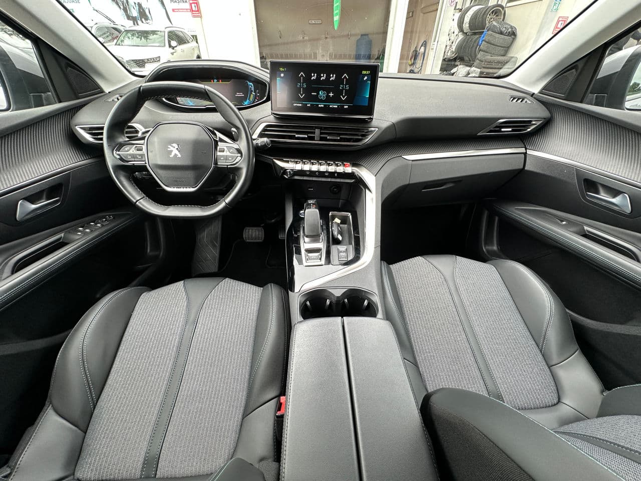 Peugeot 3008 2021 — Миниатюра 9