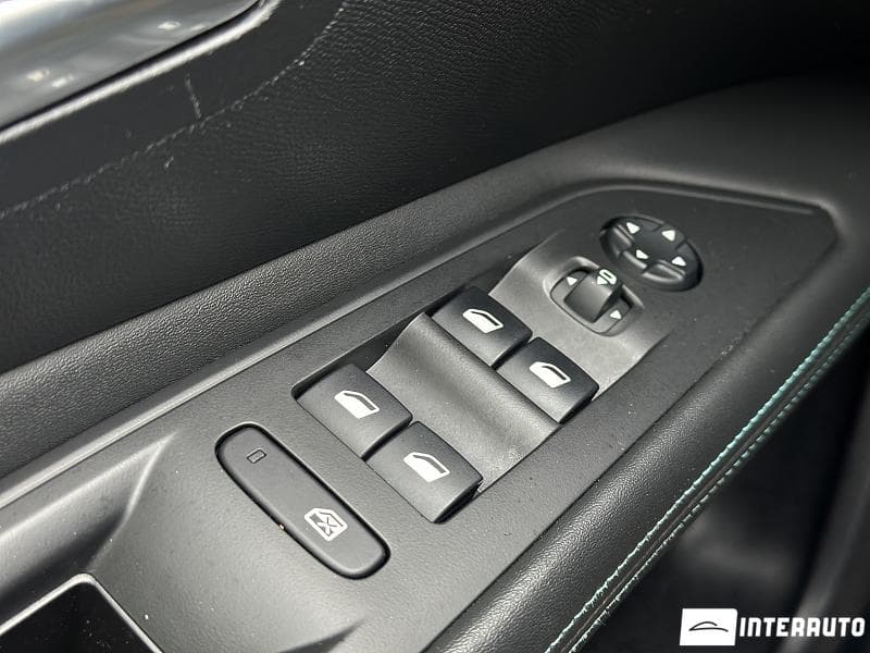 Peugeot 3008 2021 — Миниатюра 8