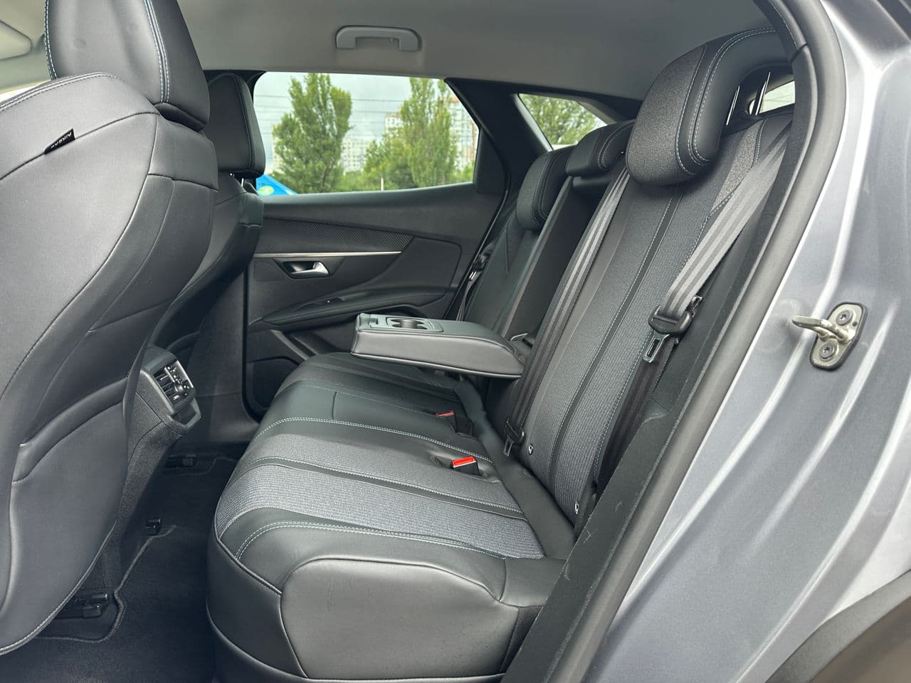 Peugeot 3008 2021 — Миниатюра 16