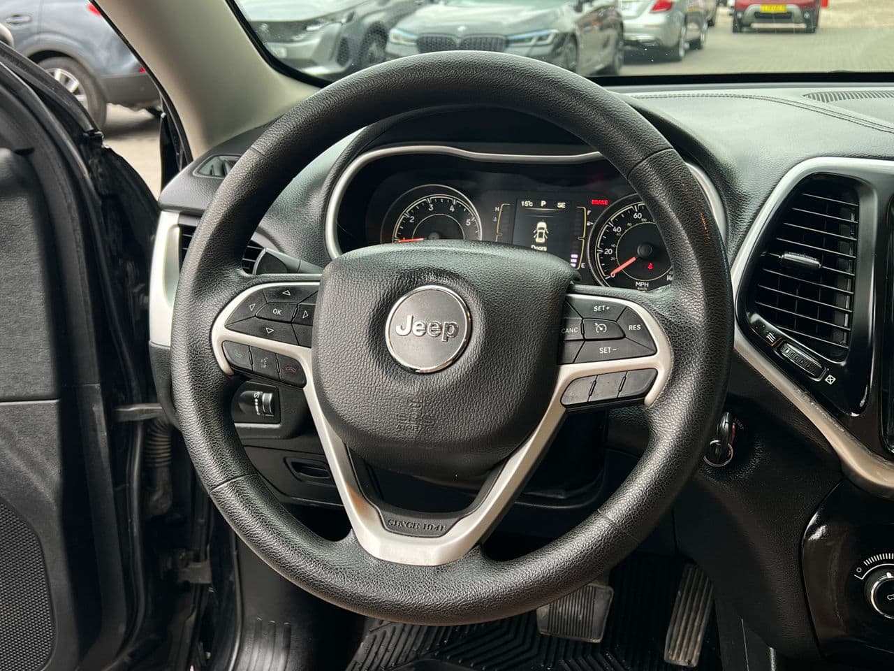 Jeep Cherokee 2014 — Миниатюра 9