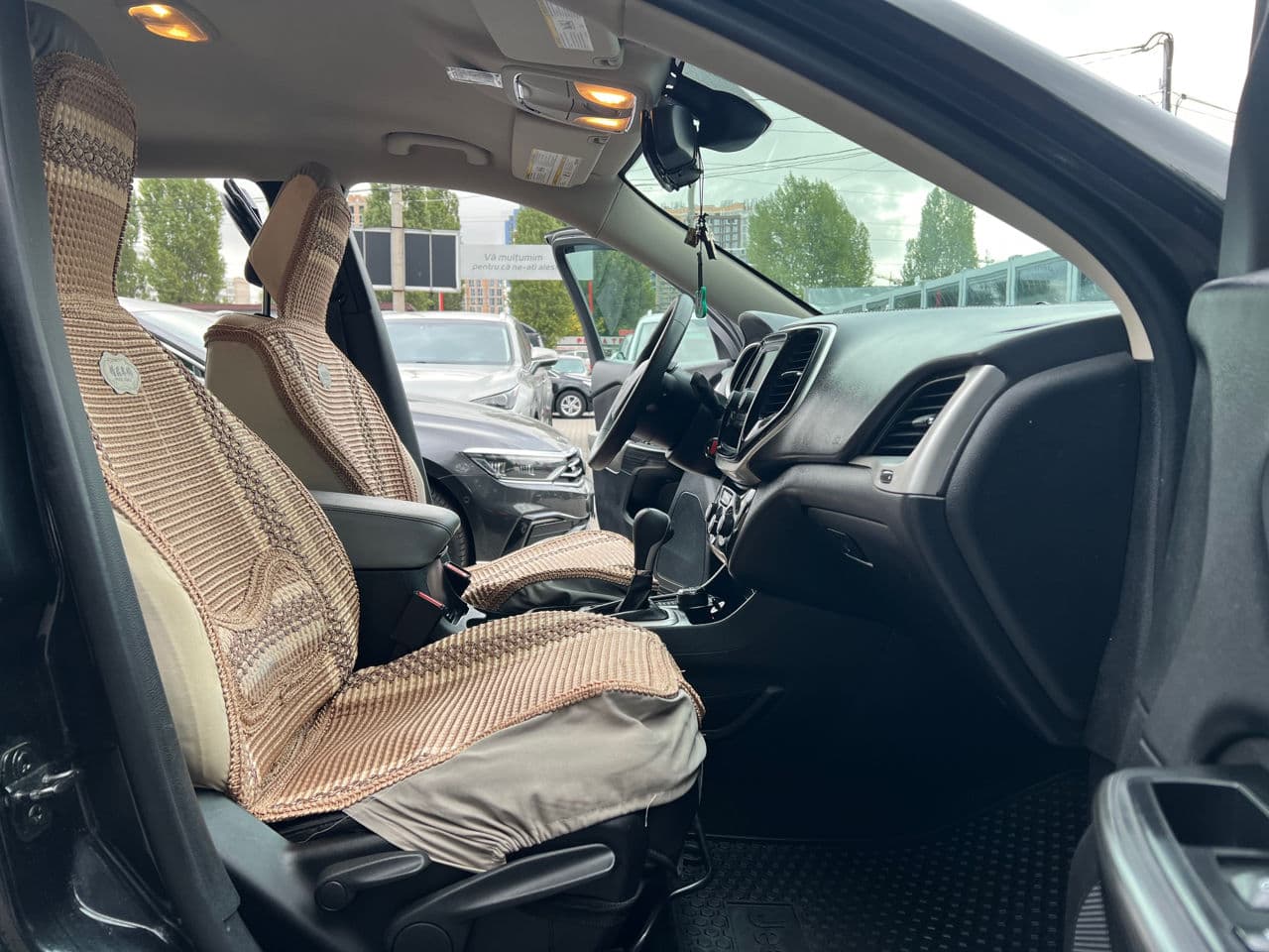 Jeep Cherokee 2014 — Миниатюра 15