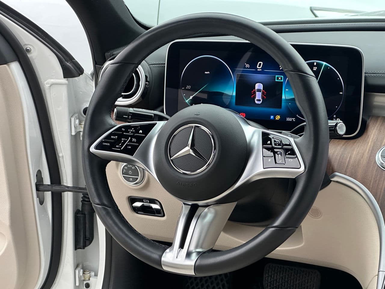 Mercedes C 180 2023 — Миниатюра 7