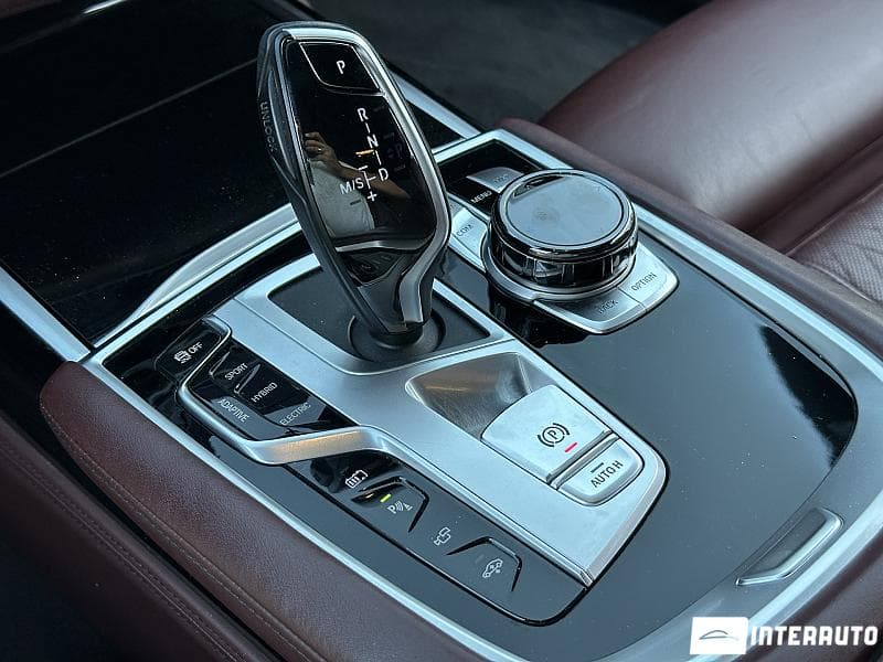 BMW 745e 2019 — Миниатюра 13