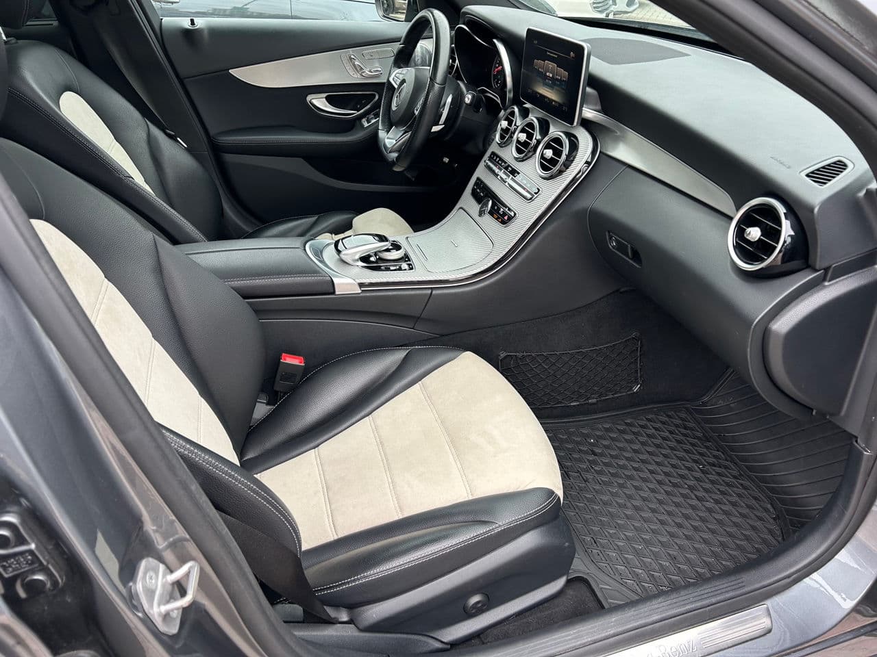 Mercedes C 350e 2018 — Миниатюра 17