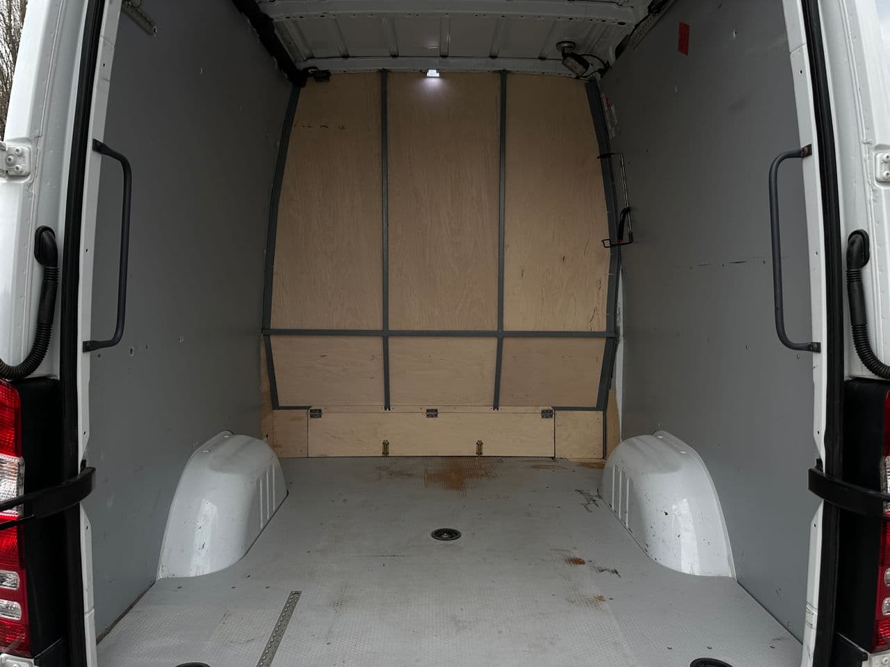 Mercedes Sprinter 2018 — Миниатюра 16