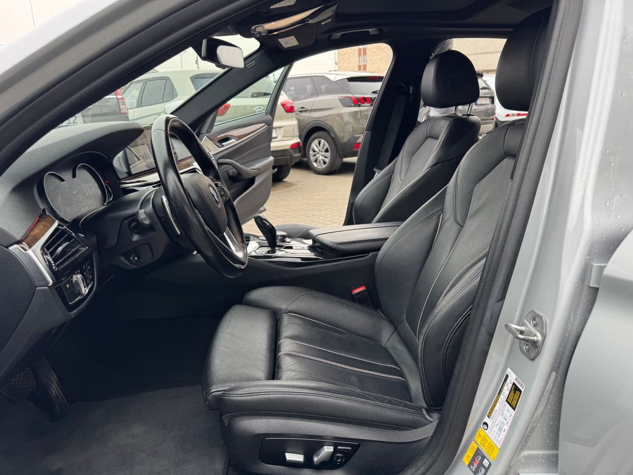 BMW 530e 2018 — Миниатюра 5