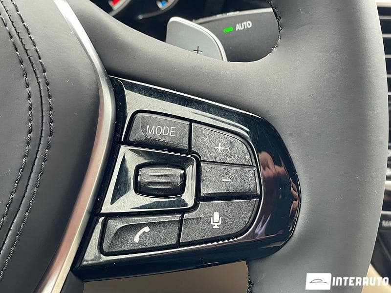 BMW 530 2017 — Миниатюра 12