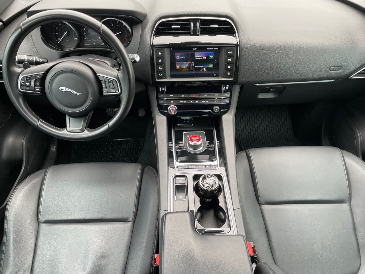Jaguar F-Pace 2018 — Миниатюра 8