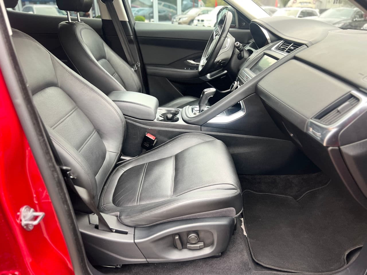 Jaguar E-Pace 2019 — Миниатюра 20