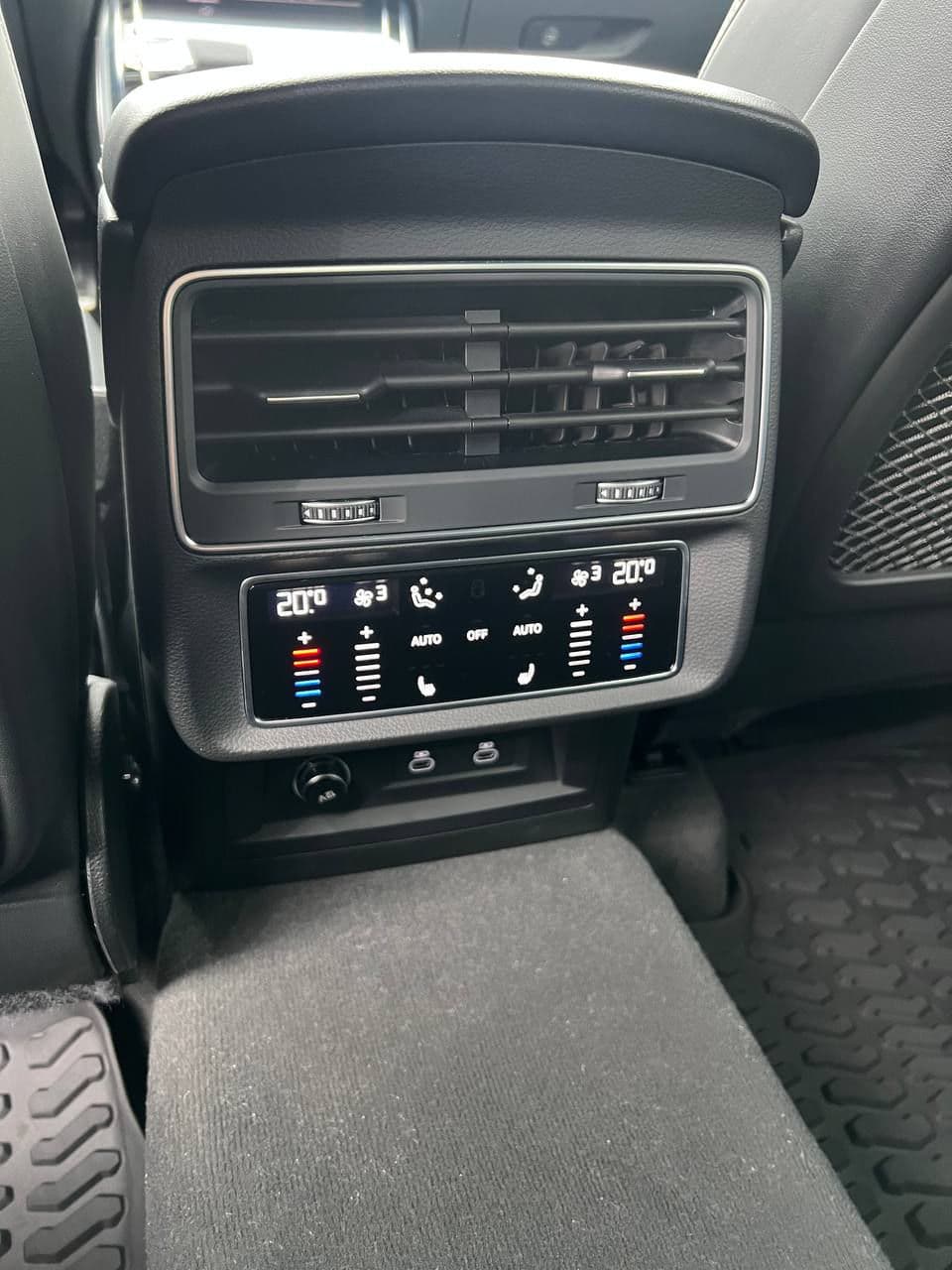 Audi Q7 2023 — Миниатюра 20