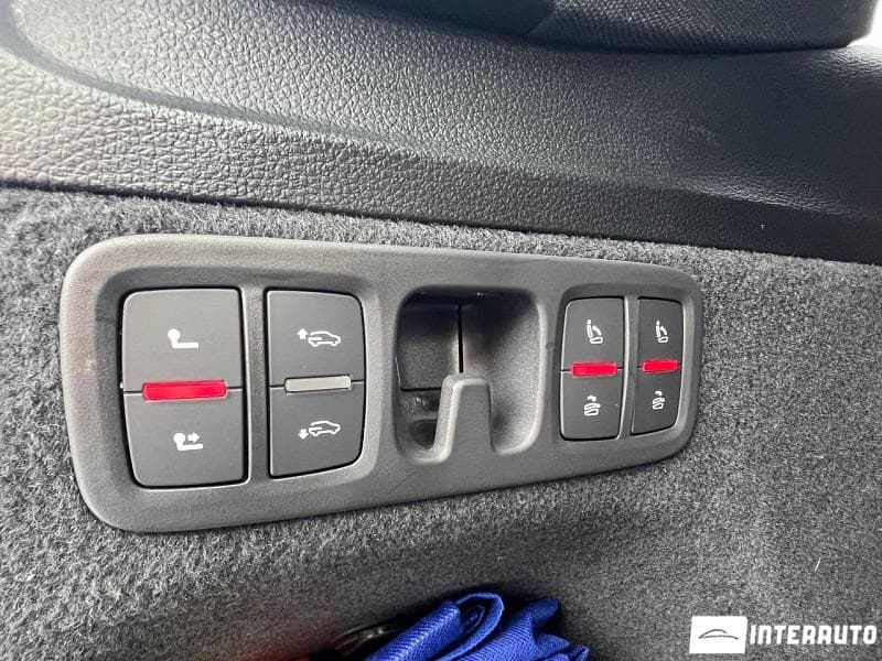Audi Q7 2023 — Миниатюра 23