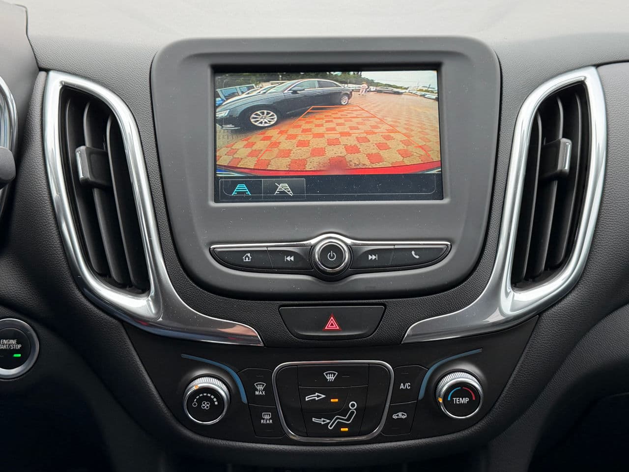 Chevrolet Equinox 2018 — Миниатюра 13