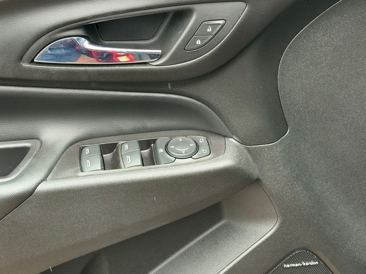 Chevrolet Equinox 2018 — Миниатюра 7