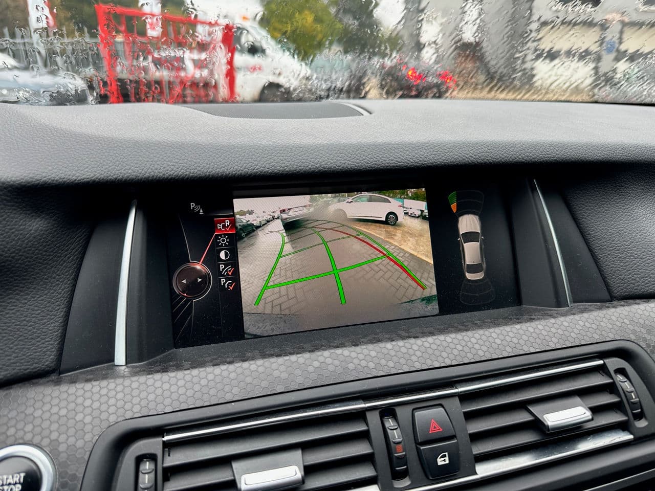 BMW 520 2016 — Миниатюра 9