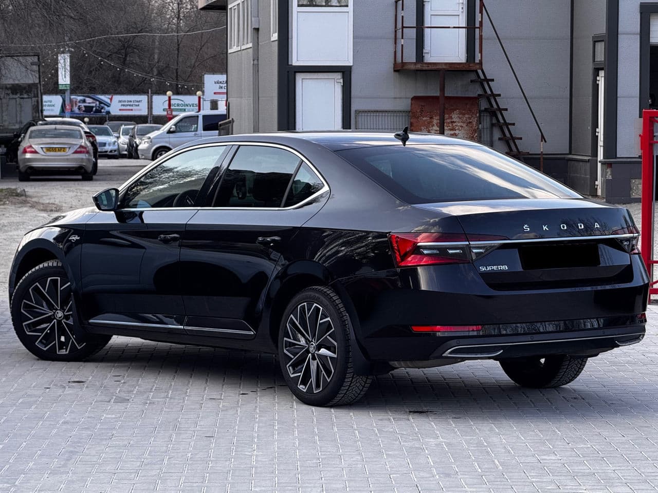 Skoda Superb 2023 — Миниатюра 4