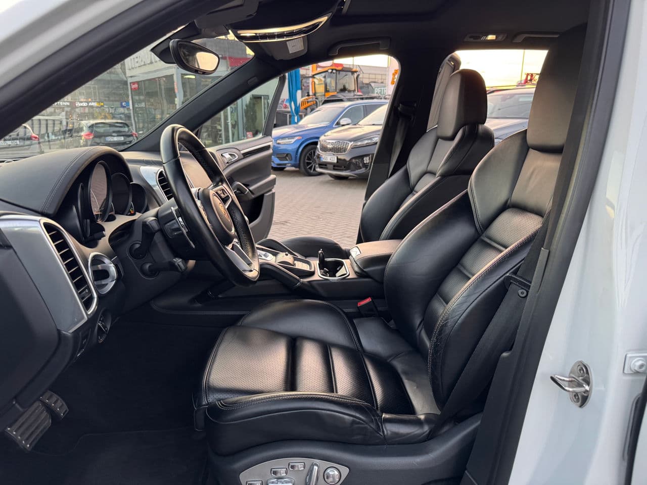 Porsche Cayenne S Hybrid 2016 — Миниатюра 5