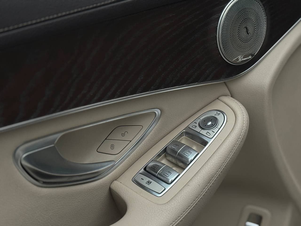Mercedes GLC 220d 2018 — Миниатюра 17