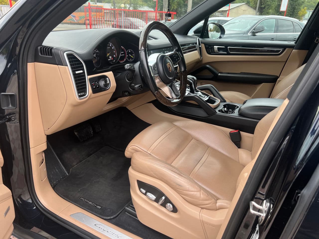 Porsche Cayenne E-Hybrid 2019 — Миниатюра 6