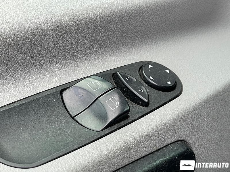 Mercedes Sprinter 2017 — Миниатюра 7