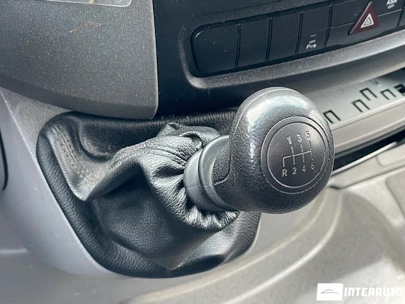 Mercedes Sprinter 2017 — Миниатюра 15