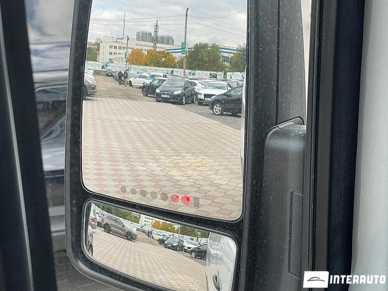 Mercedes Sprinter 2017 — Миниатюра 5