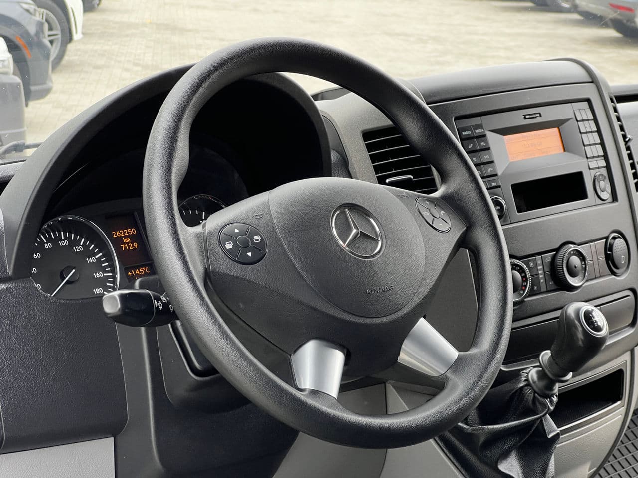 Mercedes Sprinter 2015 — Миниатюра 6