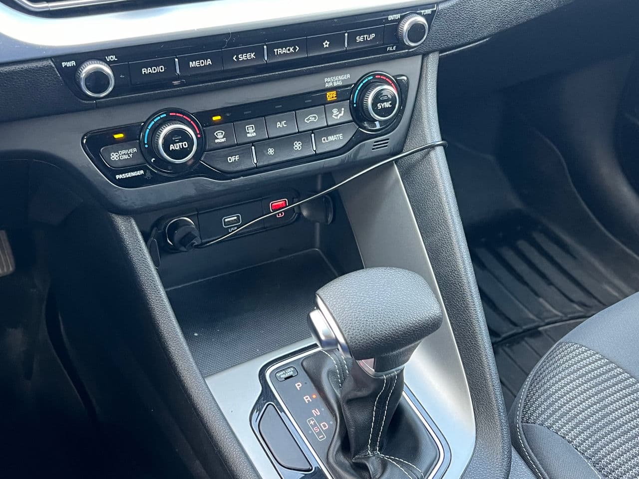 Kia Niro 2020 — Миниатюра 12
