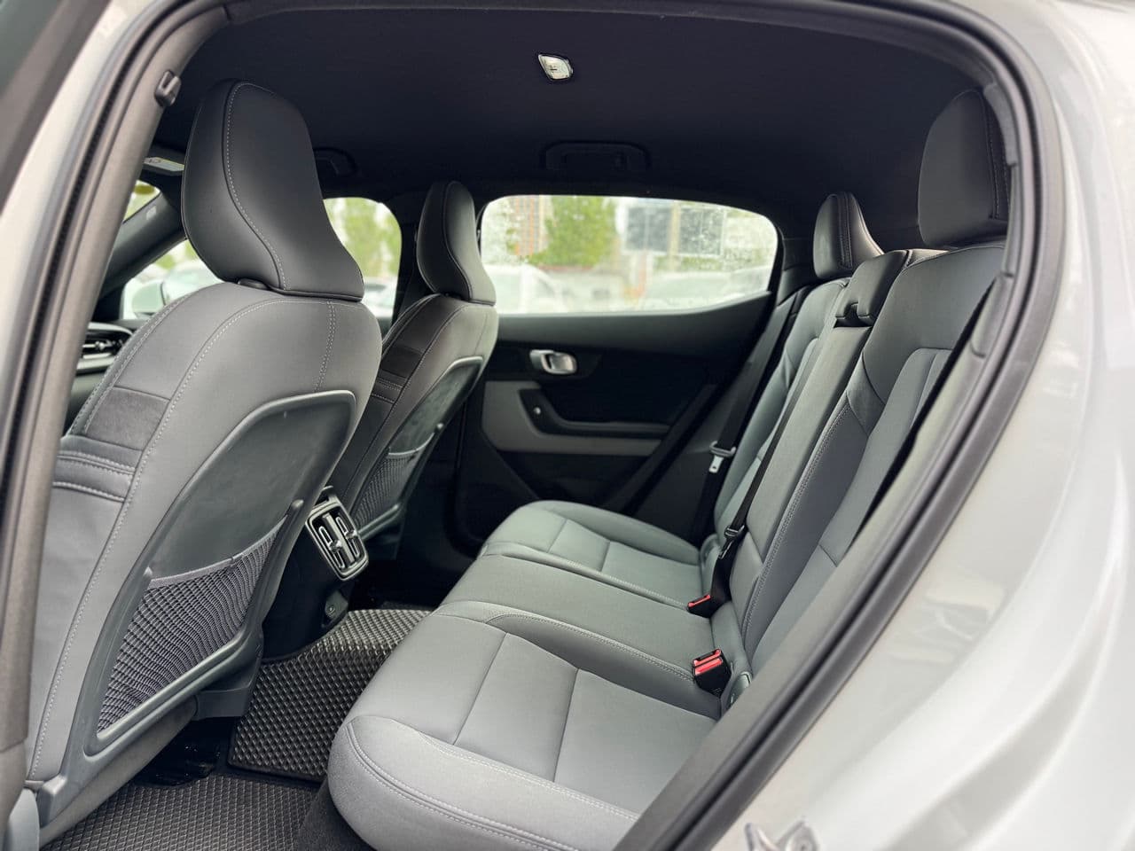 Volvo Polestar 2 2022 — Миниатюра 17