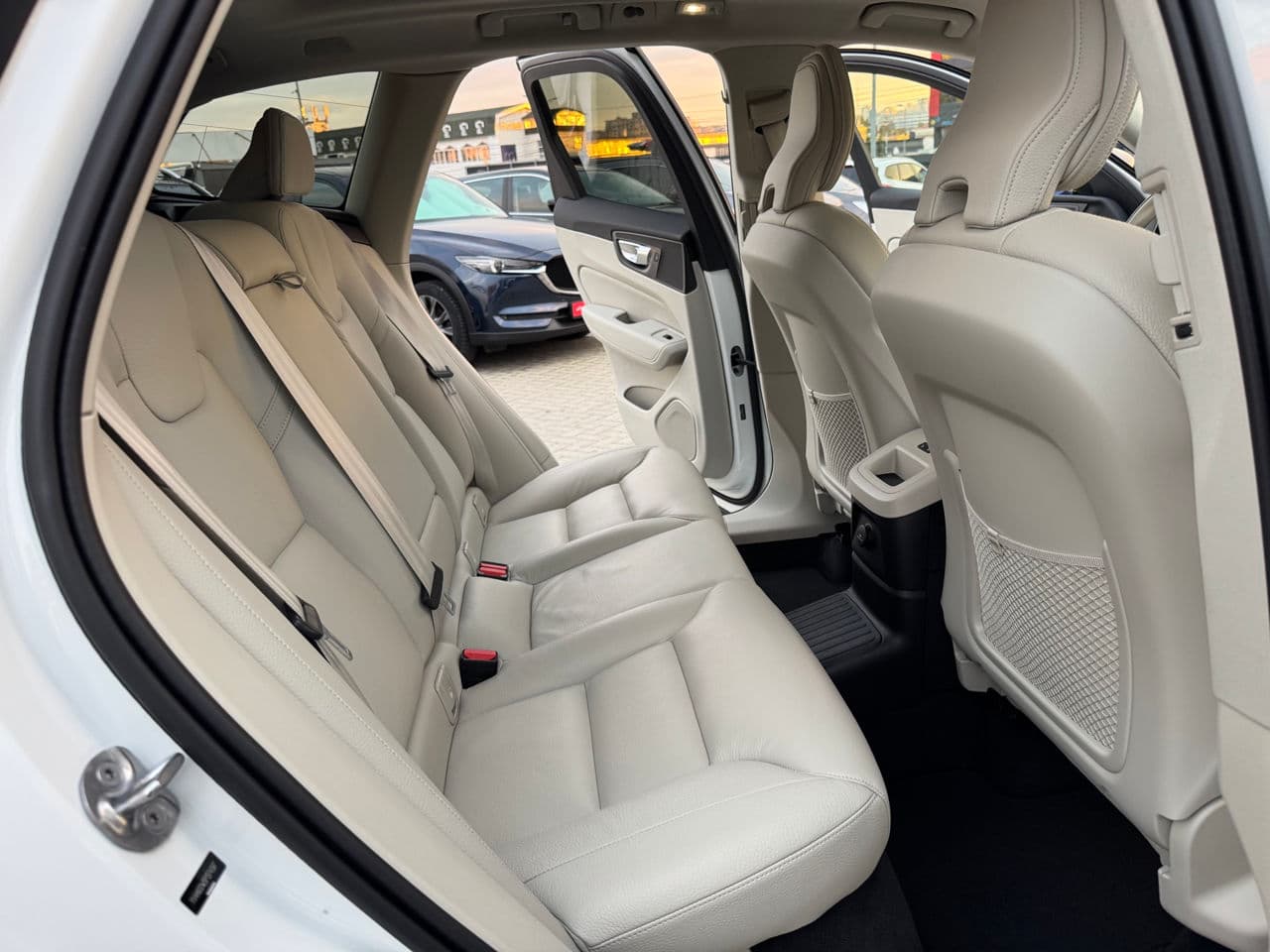 Volvo XC 60 2023 — Миниатюра 21