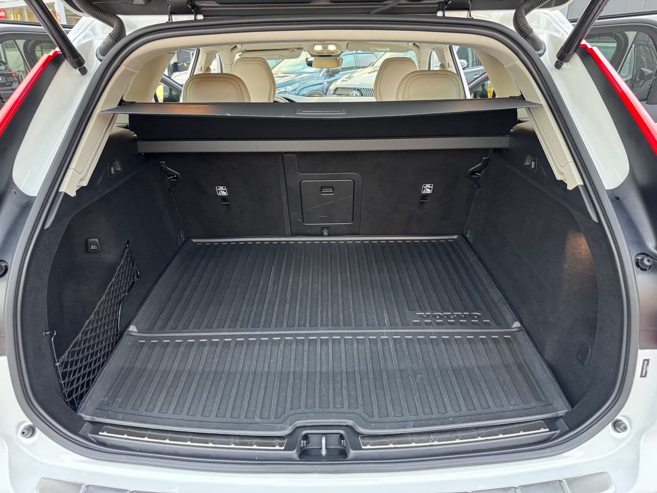 Volvo XC 60 2023 — Миниатюра 22