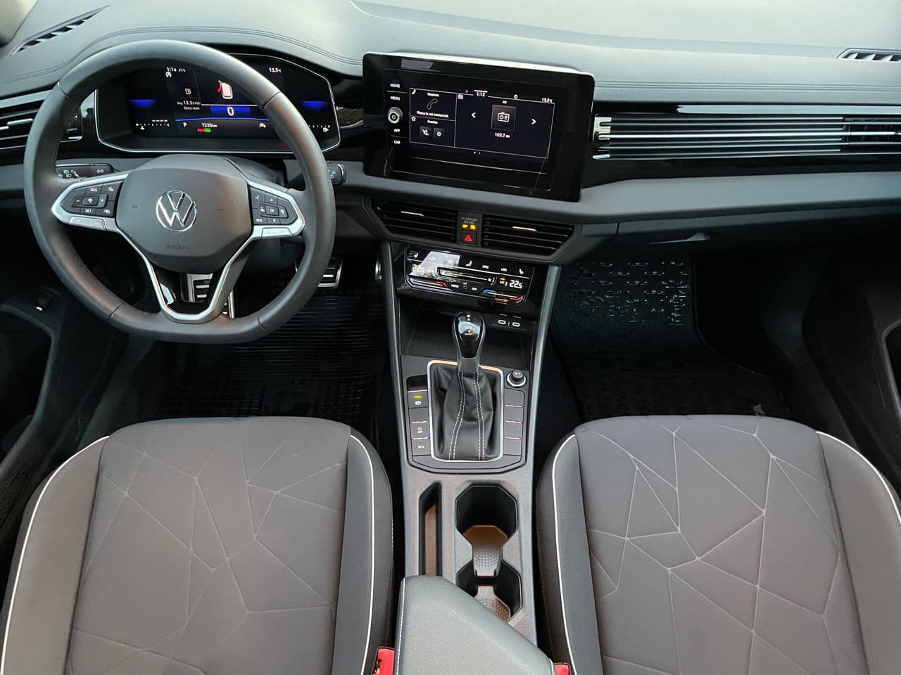Volkswagen Jetta 2025 — Миниатюра 7