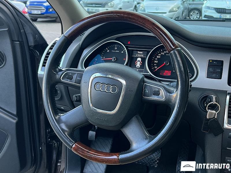 Audi Q7 2010 — Миниатюра 11