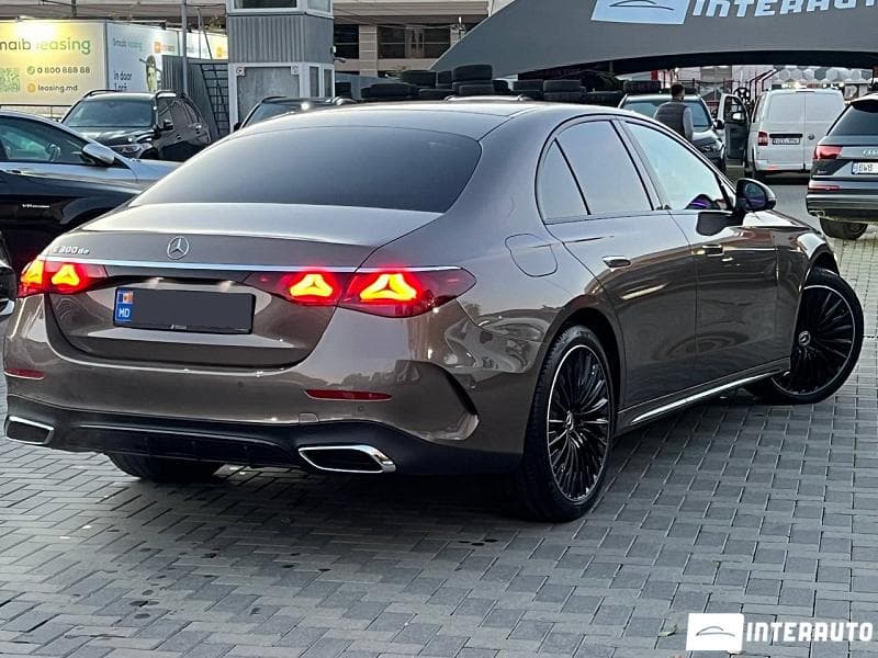 Mercedes E 300de 2024 — Миниатюра 2