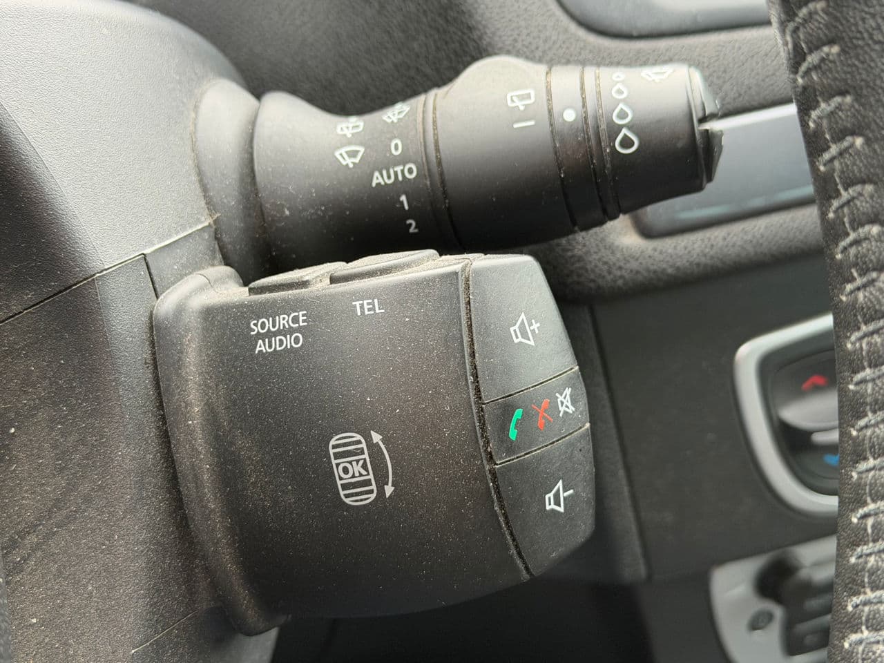2015 Renault Megane — Miniatură 11