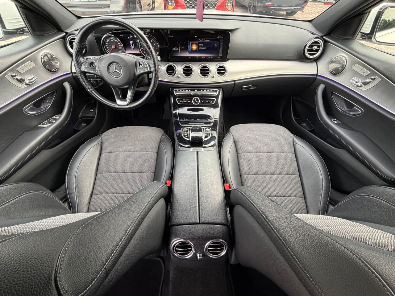 Mercedes E 200 2018 — Миниатюра 19