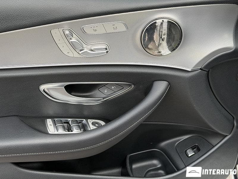 Mercedes E 200 2018 — Миниатюра 8