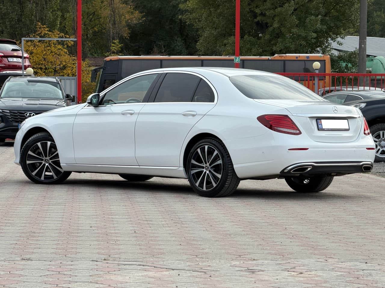 Mercedes E 200 2018 — Миниатюра 4