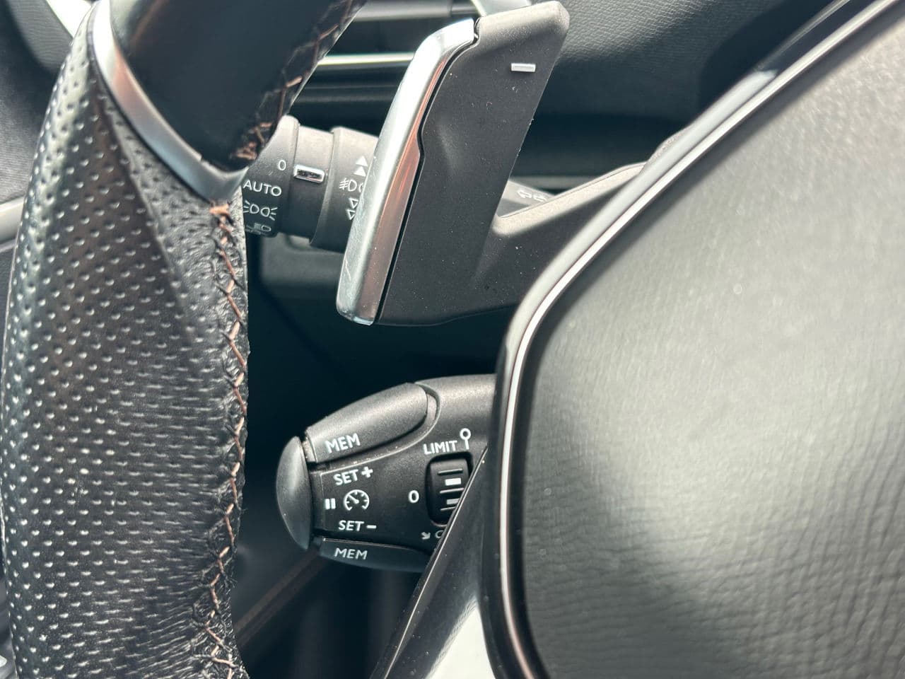 Peugeot 3008 2020 — Миниатюра 9