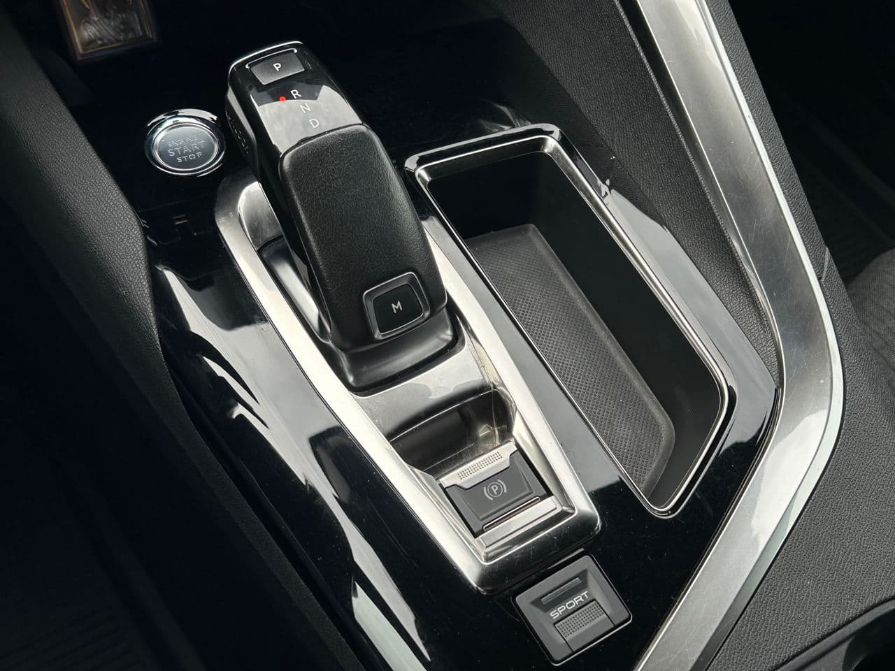 Peugeot 3008 2020 — Миниатюра 14